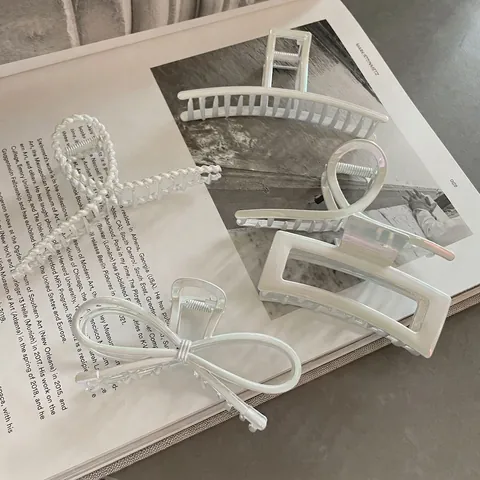 Pinza para el Cabello Geométrica Grande Blanco Perla Artificialdo Estilo Coreano Aleación Sirena Iridiscente Shark Clip Accesorios para Mujer