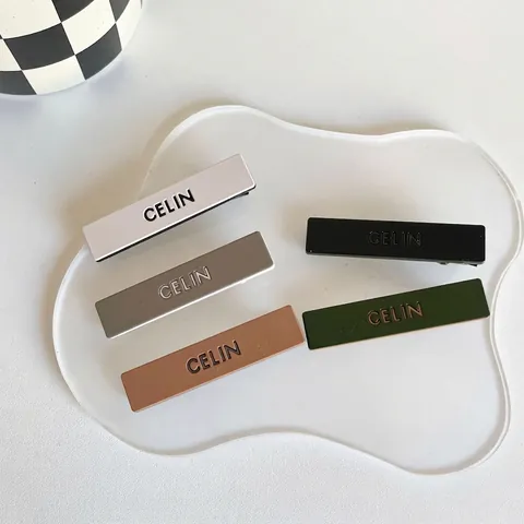 Fermaglio per Capelli Rettangolare in Acrilico Opaco Minimalista Con Incisione Lettera Geometrica Accessorio per Capelli per Donna Stile Quotidiano