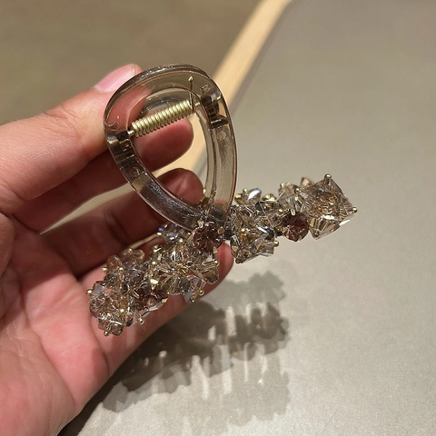 Elegant Handmade Artificial Crystal Shark Hair Claw Clip For Women Vintage Rhinestone Champagne Gold French Style Hair Accessory