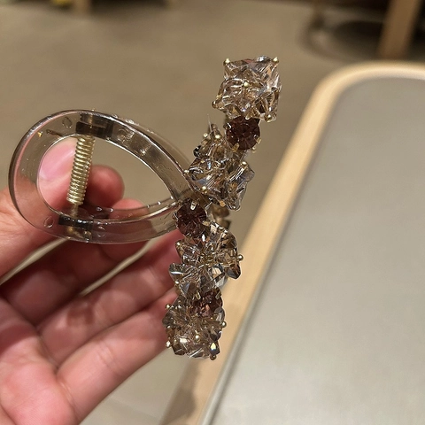 Elegant Handmade Artificial Crystal Shark Hair Claw Clip For Women Vintage Rhinestone Champagne Gold French Style Hair Accessory