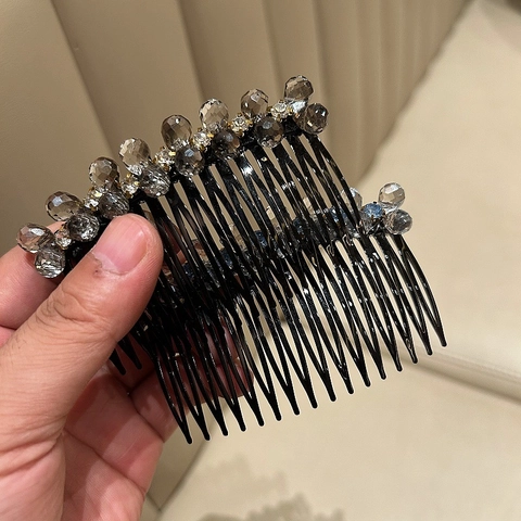 Peigne à Cheveux Strass de Style Coréen pour Femmes Élégant Peigne à Insertion en Plastique Fait Main avec Perles de Cristal Artificiel