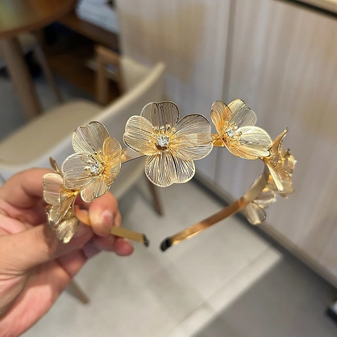 Lussuoso Cerchietto per Capelli in Metallo Dorato a Fiori Foglia di Ginkgo Cava con Strass per Donna Accessori Capelli Matrimonio Festa