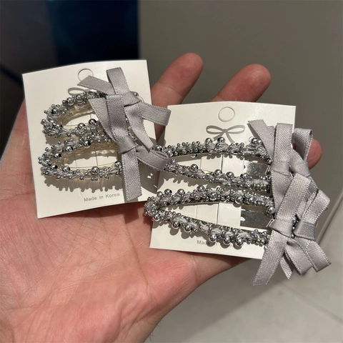 Barrettes à Cheveux Style Coréen Nœud en Perles d'Argent Élégante Pince Bec de Canard en Satin Clip BB pour Femmes Bijoux de Cheveux Mode Douce