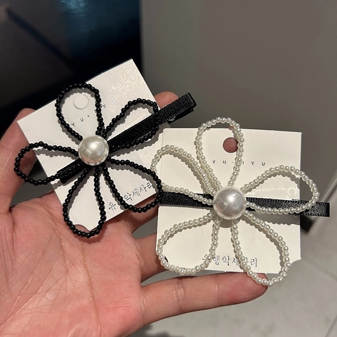 Molletta per Capelli a Forma di Fiore con Künstliche Perle Minimalista Francese Elegante Molletta a Becco d'Anatra per Donna Gioielli