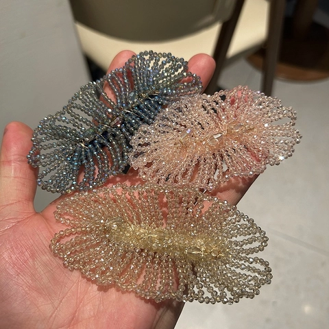 Lussuosa Clip per Capelli Intrecciata a Mano con Perline di Cristallo a Forma di Foglia Elegante Champagne Blu Rosa