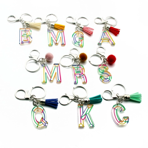 Portachiavi con Lettera in Resina Personalizzato con Linee Geometriche Colorate Anello con Alfabeto Nappina Batuffolo di Pelo Ciondolo Borsa