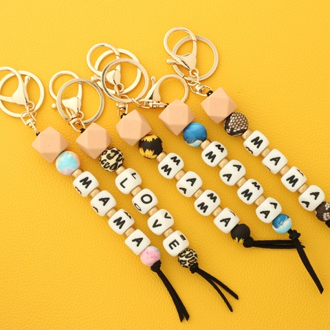 Silicone Beaded Keychain With MAMA Letter Beads Wooden Bead Tassel Bracelet Key Ring For Mother Day Gift Bag Charm Women Accessory