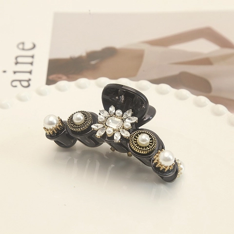 Baroque Style Black Hair Claw Clip For Women Acrylic Hair Accessory With Artificial Pearl And Rhinestone Floral Design