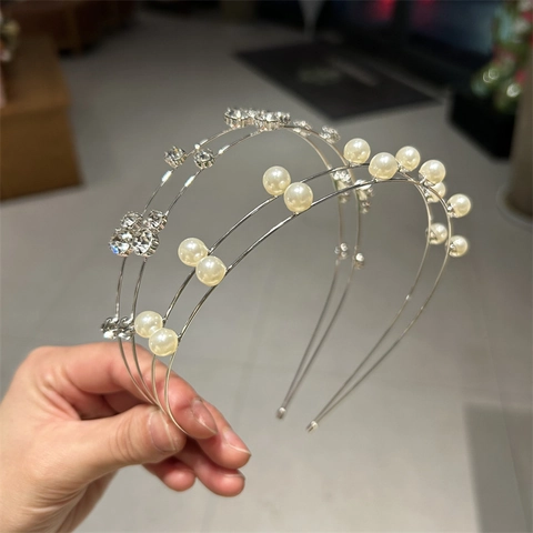 Serre-Tête Double Couche en Alliage d'Argent Avec Perles Artificielles Et Strass Minimaliste Fin Accessoires de Cheveux pour Femmes Mode