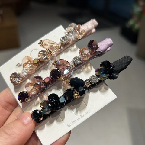 Handgemaakte Koreaanse Stijl Kristallen Strass Stof Omwikkelde Eendenbek Haarclip Voor Vrouwen Elegante Bloemige Haarnadel Sieraden