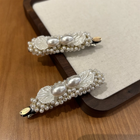 Baroque Artificial Pearl Hair Clip Handmade Resin Shell Floral Alloy Hairpin Vintage Elegant White Gold Hair Accessories For Women