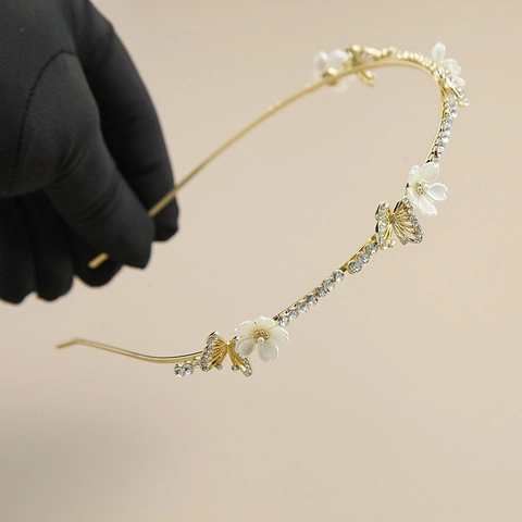Elegante Cerchietto in Lega d'Oro con Fiori e Farfalle con Strass e Perla Artificiale per Donna Accessori per Capelli da Sposa