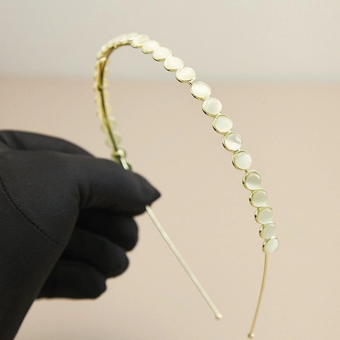 Serre-tête en Alliage d'Or Minimaliste Mode pour Femme Avec Pierre Œil de Chat et Strass Accessoire de Coiffure Rond Géométrique