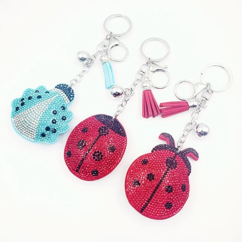 Portachiavi Coccinella con Strass in Lega Ciondolo Borsa Insetto con Nappa in Pelle e Campanello per Donna Accessorio Chiave Auto