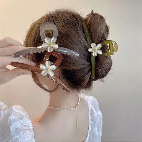 Acrylic Flower Hair Claw Clip Elegant Korean Style Shark Clip Hair Accessories For Women Daily Hair Styling Headwear