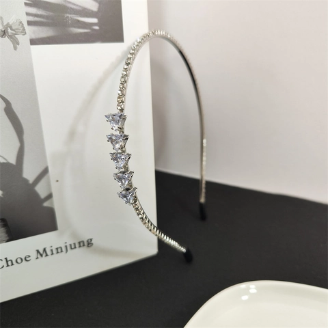 Serre-Tête Mince en Zircone Brillante de Style Coréen Élégant Cerceau à Cheveux en Strass pour Femmes Sortie Quotidienne Lavage du Visage Accessoires de Coiffure