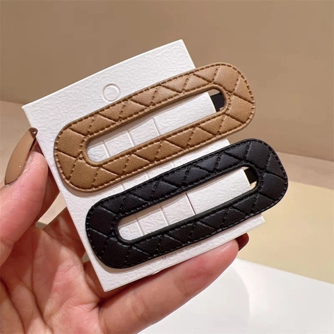 Korean Style PU Leather Quilted Hair Clips Diamond Pattern Snap Clips Vintage Oval Cutout Hair Accessories For Women Girls