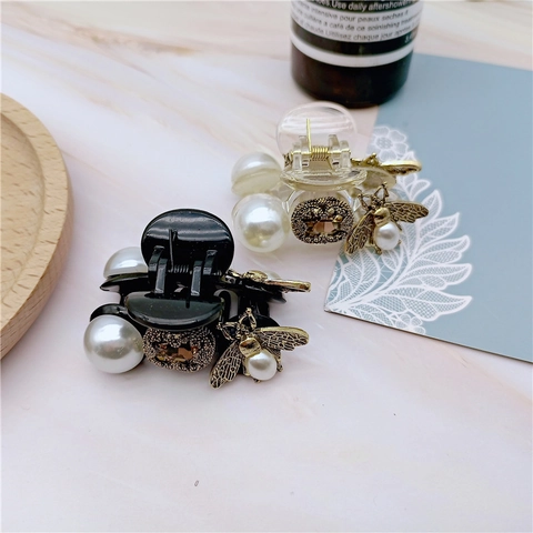 Französischer Vintage Biene Kleine Haarklammer Mit Künstlicher Perle Strass Elegantes Acryl Haar-Accessoire Für Damen