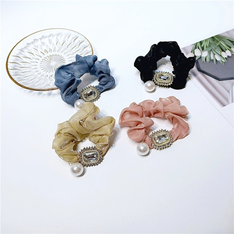 Elegant Satin Haargummi Mit Großen Rechteckigen Strassstein Kunstperle Anhänger Retro Koreanischen Stil Damen Haarschmuck