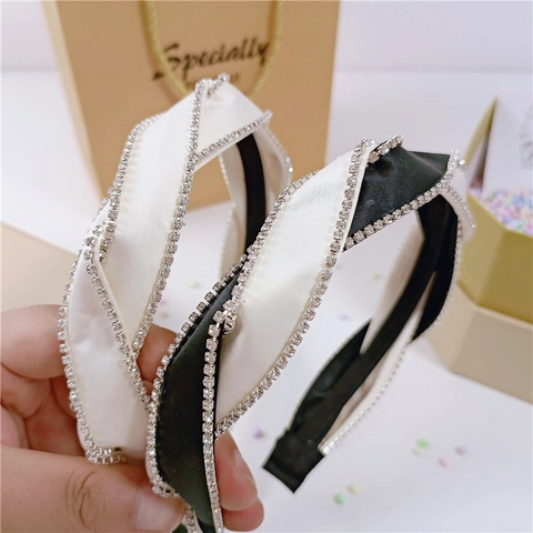 Fashion Sparkling Rhinestone Headband Twisted Knot Satin Fabric Hair Hoop Sweet Simple Headwear For Women Hair Accessory