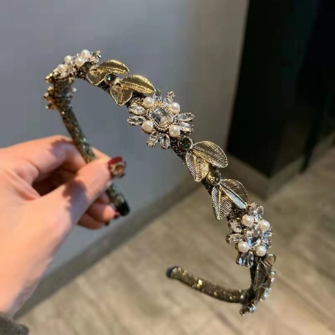 Vintage Baroque Gold Alloy Leaf Headband For Women Artificial Pearl Rhinestone Forest Style Wedding Party Hair Accessories