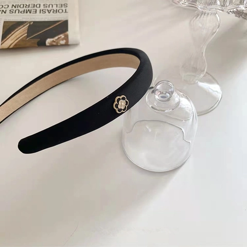 Elegant Camellia Flower Headband For Women Handmade Fabric Artificial Pearl Padded Hairband Korean Fashion Hair Accessories