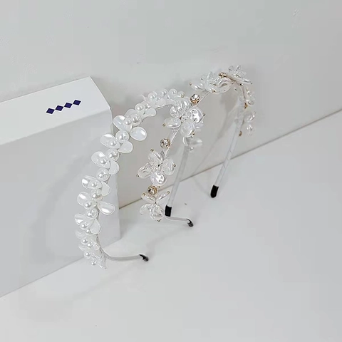 Cerchietto da Donna Elegante con Fiori di Cristallo e Perle Artificiali Accessori per Capelli con Strass per Matrimonio