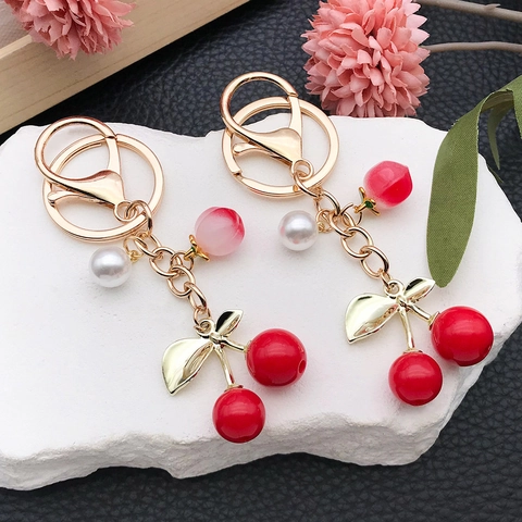 Sweet Resin Simulation Fruit Keychain For Women Creative Cherry Peach Strawberry Pendant With Faux Artificial Pearl Metal Leaf Bag Decor
