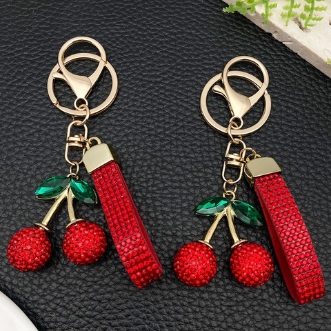 Portachiavi a Forma di Ciliegia con Strass per Donna in Resina Oro Lega di Zinco Pendente per Borsa a Forma di Frutta Portachiavi di Cristallo Rosso Scintillante Regalo