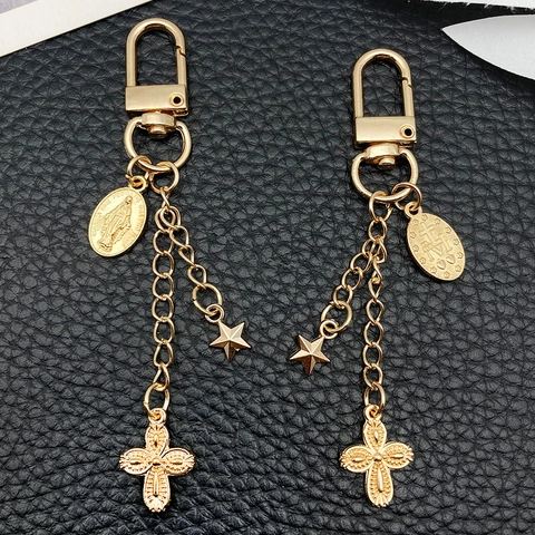 Porte-clés Religieux en Alliage de Zinc Or KC Avec Pendentifs Croix Étoile Médaille Vierge Marie Charme de Sac à Dos Vintage Unisexe