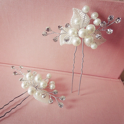 Handmade Bridal Floral Hairpin with Artificial Pearls and Rhinestones Elegant White Wedding Hair Accessories for Women