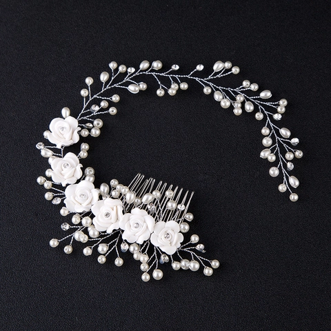 Elegante Pettine per Capelli da Sposa Fatto a Mano Rose in Tessuto Bianco Künstliche Perle Finte Strass Filo Argentato Vigna di Fiori Matrimonio