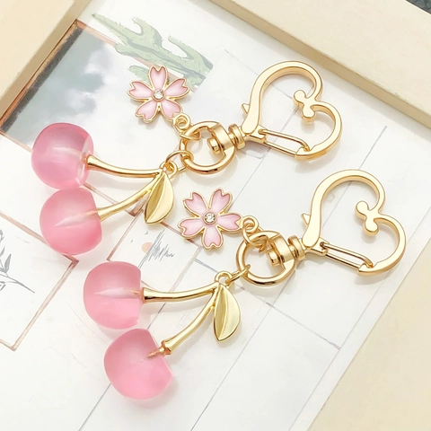 Portachiavi in Resina Creativa con Frutta Rosa Ciliegia Fragola Pesca Ciondolo Sakura con Chiusura a Cuore Accessori per Borse