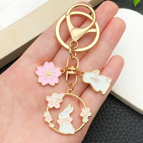 Cartoon Hase Sakura Emaille Schlüsselanhänger Zinklegierung Mondfest Ostern Kaninchen Tasche Anhänger Süß Blume Damen Geschenk