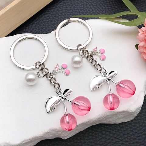 Süße Harz Kirschfrucht Schlüsselanhänger Mit Künstlicher Perle Zinklegierung Erdbeere Tasche Charme Für Damen Mädchen Geschenk Dekoration