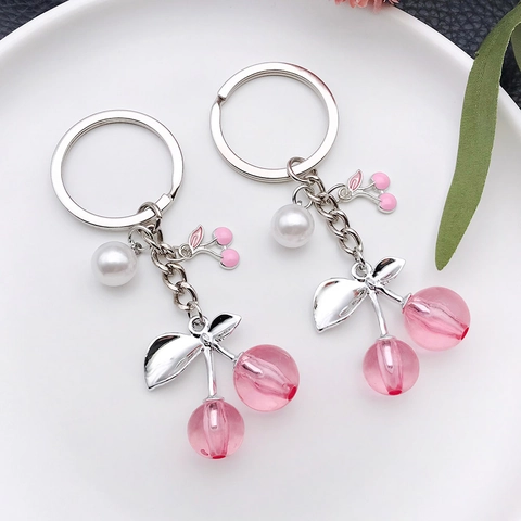 Süße Harz Kirschfrucht Schlüsselanhänger Mit Künstlicher Perle Zinklegierung Erdbeere Tasche Charme Für Damen Mädchen Geschenk Dekoration