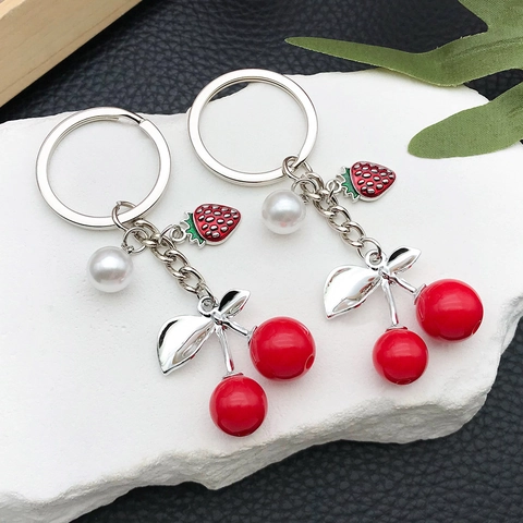Kreativer Frucht Kirsche Erdbeere Künstliche Perle Schlüsselanhänger Harz Simulation Taschenanhänger Schmuck Geschenk Für Damen
