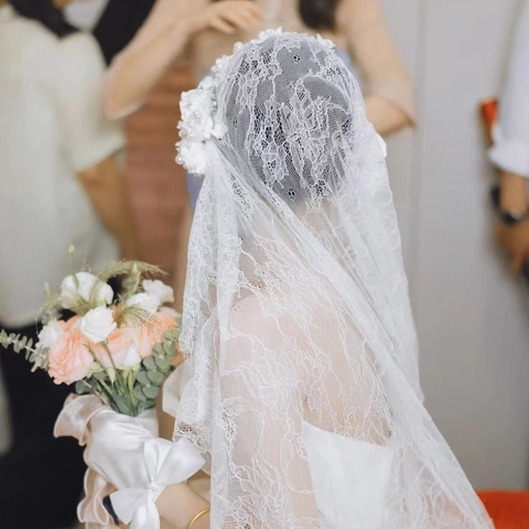 Voile de Mariée Élégant en Dentelle Broderie Florale Bordure de Cils Accessoires de Cheveux Mariage pour Mariée Photographie Maquillage