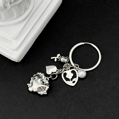 Portachiavi Vintage in Lega Argento Antico Cuore Rosa Con Strass Viola e Perla Artificiale Ciondolo Borsa Gioielli Donna Regalo