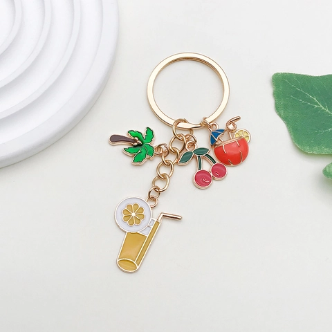 Porte-Clés Émail Été Tropical Alliage de Zinc Palmier Cerise Boisson Coco Pendentif Jus Anneau de Clé Cadeau pour Femme