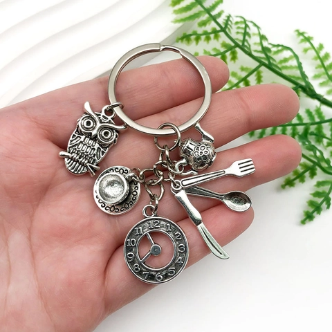 Alice Im Wunderland Teezeit Schlüsselanhänger Set Zinklegierung Altsilber Teekanne Eule Uhr Geschirr Anhänger Schlüsselring Geschenk