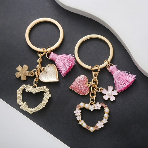 Romantischer Rosa Herz Quaste Schlüsselanhänger Zinklegierung Kirschblüte Kunstperle Offener Anhänger Damen Tasche Schmuck Zubehör