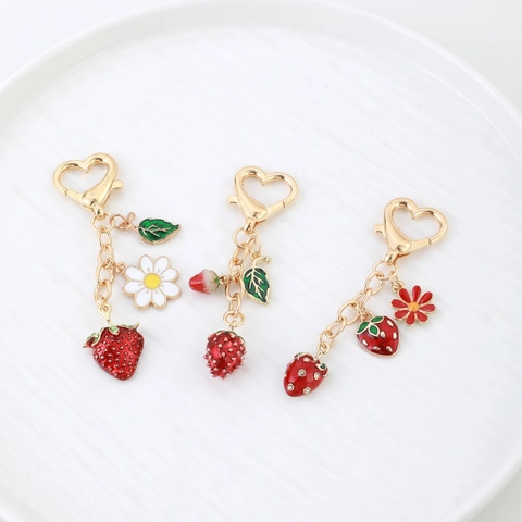 Simulation Fruit Strawberry Pendant Metal Keychain Enamel Flower Heart Lobster Clasp Bag Hanging Ornament For Women