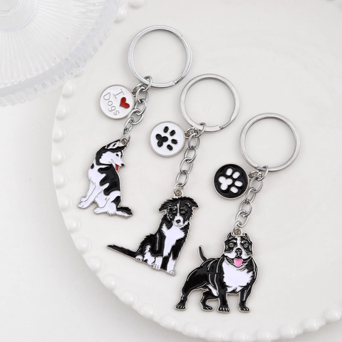 Mignon Porte-clés en Métal Chien Dessin Animé Pendentif Créatif Teckel Corgi Bulldog Cœur Patte Accessoire Cadeau