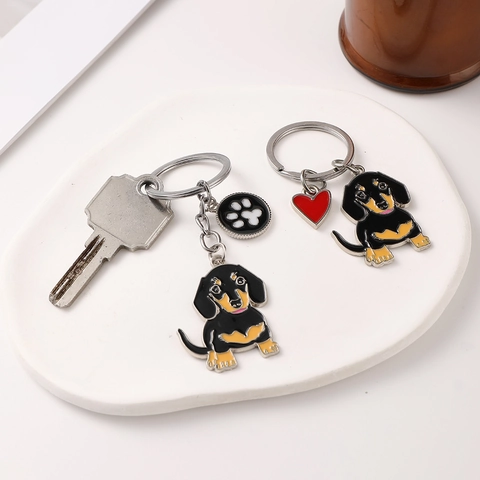 Porte-clés Chien de Dessin Animé Émail Alliage de Zinc Pendentif Animal Teckel Corgi Basset Hound Métal Charme de Sac Cadeau Bijoux