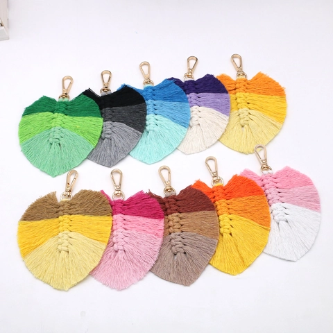 Handmade Macrame Leaf Keychain For Women Bohemian Cotton Tassel Bag Charm Gradient Feather Pendant Key Ring Accessory Gift
