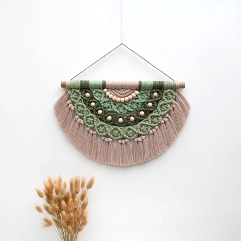 Arazzo da Parete Artigianale in Macramè di Cotone Stile Boho Con Nappe e Perline in Legno per Decorazione Casa Soggiorno