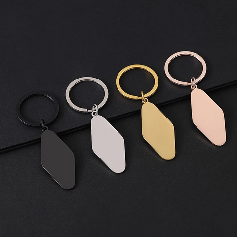 Llavero en Blanco de Acero Inoxidable en Forma de Rombo Grabable Anillo de Metal Geométrico Etiqueta de Hotel Regalo