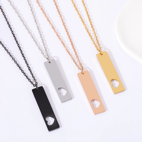 Minimalist Stainless Steel Hollow Heart Rectangle Pendant Necklace For Women Fashion Geometric Chain Necklace Anniversary Gift Jewelry