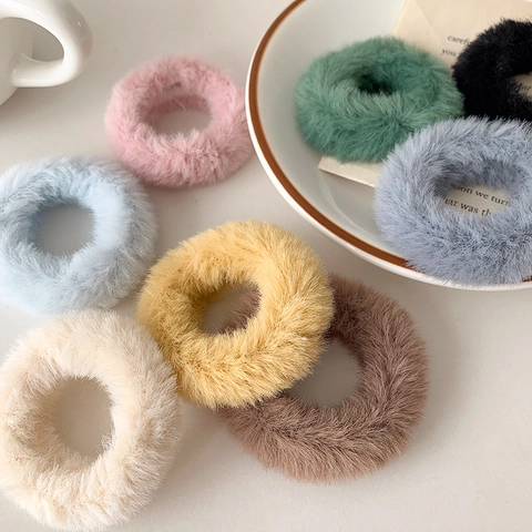 Retro French Style Plush Faux Fur Hair Scrunchies Soft Elastic Ponytail Holders Winter Hair Ties For Women Hair Accessories